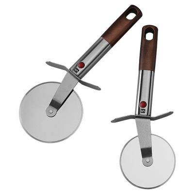 China Viable Hot Selling Amazon Kitchen Tools Round Pizza Cutter Bakeware Stainless Steel Pizza Cutter for sale