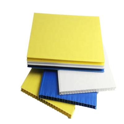 China Advertising Coreflute Sheet Corrugated Plastic Sheets PP Core Plastic Corrugated Cardboard Sheet Cartonplast for sale