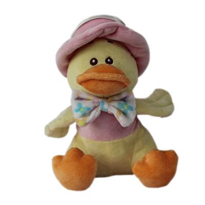 China Small key chain dance soft Christmas decoration/gifts/outing selling/promotion sing music cardboard duck plush fabric toys with pink hat for sale