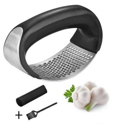 China Viable Wholesale High Quality Garlic Ginger Crusher Squeezer Garlic Press, Amazon Best Selling For Kitchen Steel Peeler Garlic Press for sale