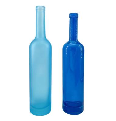 China Transparent Vodka Color Glass Food Grade Vodka Liquor Glass Bottles 890ml for sale