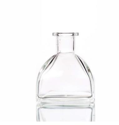 China Personal Care 50ml 100ml Clear Color Glass Aromatherapy Bottle With Cork for sale