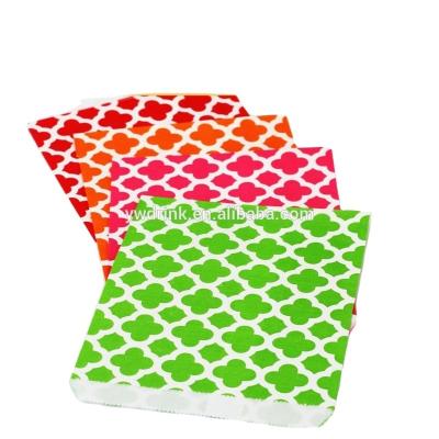 China Wholesale Disposable Wedding Paper Cake Decorating Bags With Dot Pattern for sale