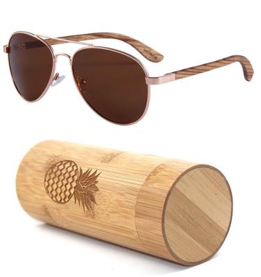 China 2020 fashion sun glasses italy design cat.3 uv400 sunglasses skywood wooden legs pc frame plastic sunglasses for sale