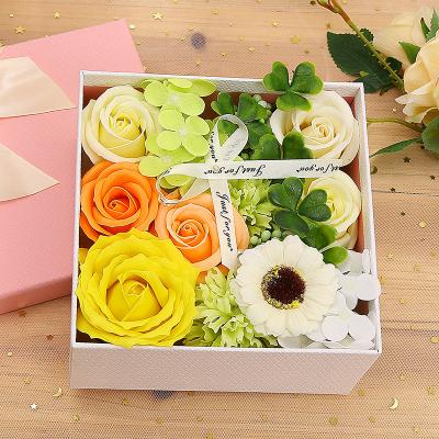 China Handmade Custom Logo Beauty Round Box Velvet Flowers I Love You Box With Drawer for sale