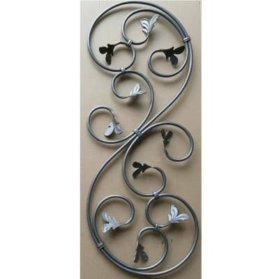 China Easily Assembled Decorative Wrought Iron Baluster Iron Baluster For Indoor Staircase for sale