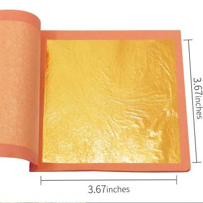 China LOW-CARB Leaves 8*8cm 25/Booklet 12K Gold Foil Edible Cake Stand Food Drink Coffee Decorating Gold Leaf Sheets for sale