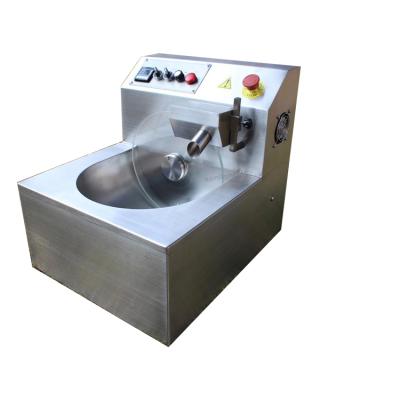 China Commercial supply 8kg 15kg 30kg 60kg per hour capacity chocolate melter machine /chocolate melting tempering machine with vibrating table for sale