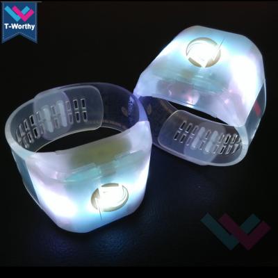 China T-worthy Concert Wedding Souvenirs Led Bracelet Remote Control Newcomers Customs Lead The Bracelet For Events for sale