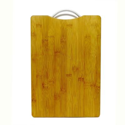 China Sustainable Bamboo Kitchenware Chopper Kitchenware Carbonized Bamboo Cutting Board With Metal Handle Rectangle Shape Round Edge for sale