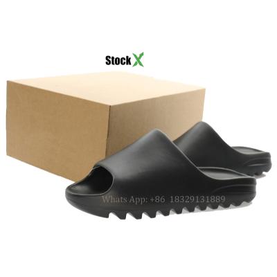 China Latest Summer Stylish Bedroom Slippers Yeezy Slipper Slide Yeezy Foam Indoor Unisex Runner Yeezy Slips for sale