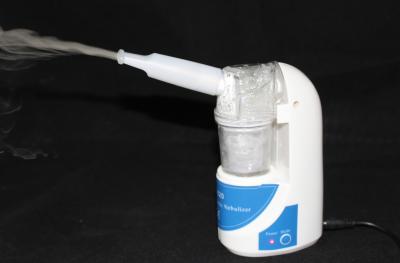 China máquina ultrassônica do Nebulizer 10ml, frequência portátil do Nebulizer 2.4MHZ da asma à venda