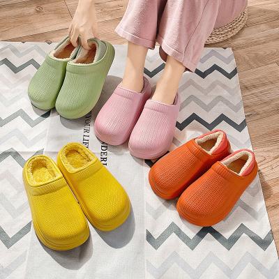 China Fashion Trend Plush Women Furry Slippers,Most Selling Unique Winter Bedroom Comfortable Cotton Soft Indoor Slippers,Winter Cotton Indoor Slippers for sale