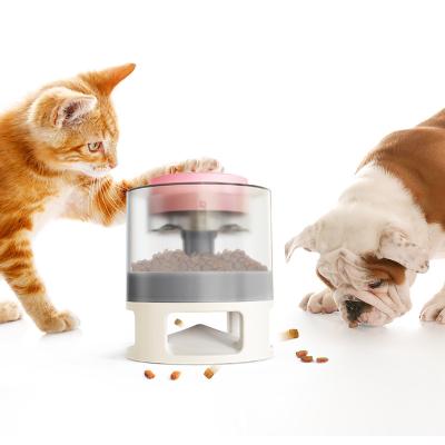 China Amazon Hot Sale Automatic Dog Food Catapult Rounded Automatic Doggie Pet Feeder For Pets for sale