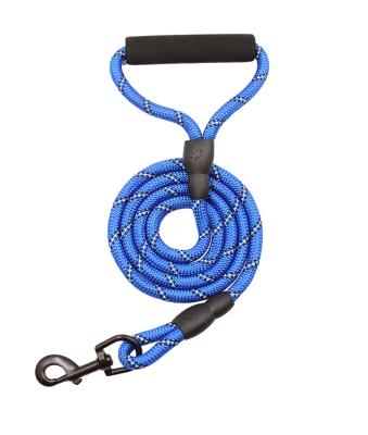 China Stocked Wholesale Nylon Dog Leash Good Quality Nylon Thoughtful Dog Leash Rope Dog Leash for sale