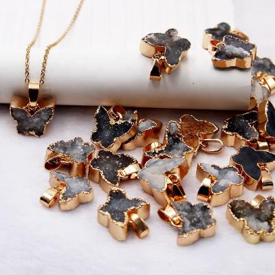 China Gold Plated Nature Butterfly Pendant Charms Wholesale Casual Jewelry Druzy Necklace Jewelry / Sporty Pendant for sale