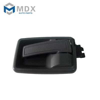 China Brief & Single Color Car Accessories Interior Door Handle 8-00000835-0 8-00000836-0 For Isuzu TFR54 for sale