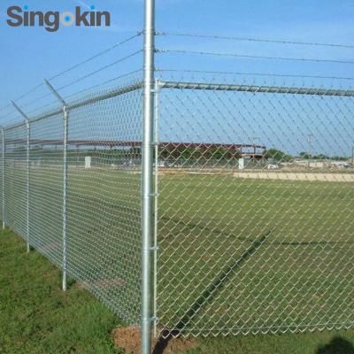 China Barrier Mesh Industry 50ft Roll 9 Gauge 11 Gauge Chain Link Cyclone Wire Mesh Roll Price for sale