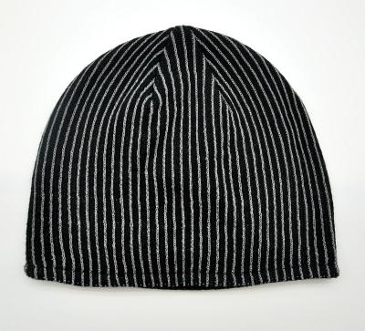 China Casual Complete Reflective Beanie Striped Design Acrylic Beanie Hat for Men and Women for sale