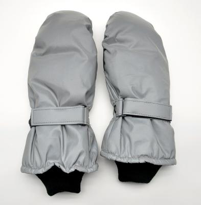 China Casual Wholesale High Quality Reflective  Mittens with Custom Logo for Men and Women for sale