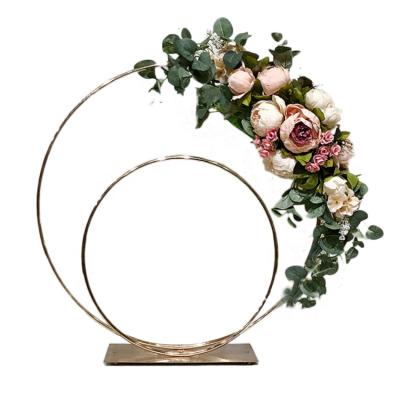 China Luxury Elegant Wedding Decoration Table Centerpiece Gold Metal Round Circle Flower Stand for sale