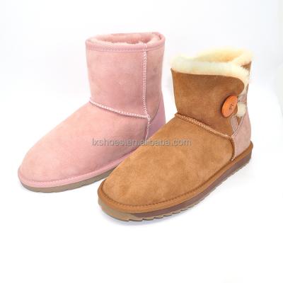 China Factory wholesale handmade genuine sheepskin wool snow boots Sweat-absorbent for women winter warm shearling snow boots for sale