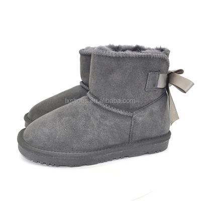 China High quality new arrival popular snow boots with thick and warm leather and genuine shearling fur for comforts for sale