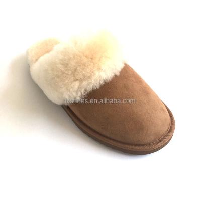 China Cushioning Well Selling Comfortable Genuine Sheepskin Women's Wool Fluffy Shearling Slippers For Women for sale