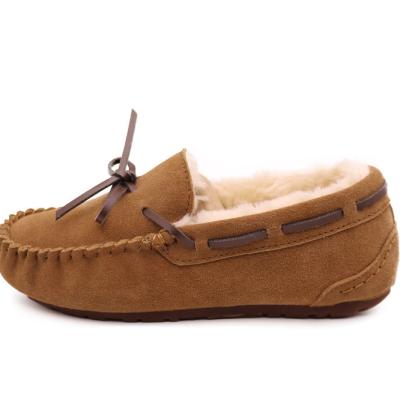 China Damping Moccasin Indoor Handmade Slippers Genuine Leather Slippers for sale