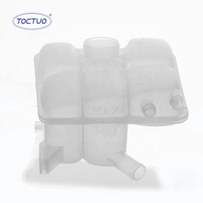 China Attractive and Reasonable Price PP 8V618K218AE Expansion Tank for sale