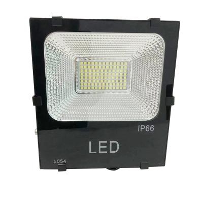 China Outdoor Lights 100w Modern Simple High Quality Long Working Hour Reflector Led Flood Light for sale