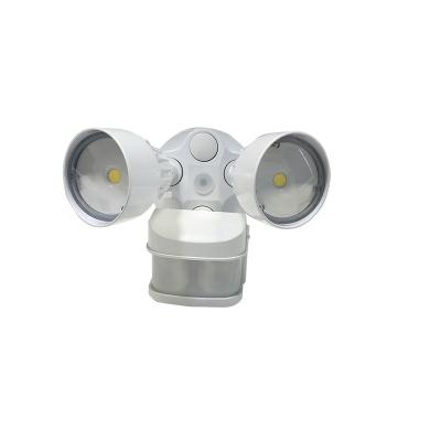 China Waterproof Smart Mini Outdoor Motion Sensor Waterproof Wall Mount Led Security Light for sale