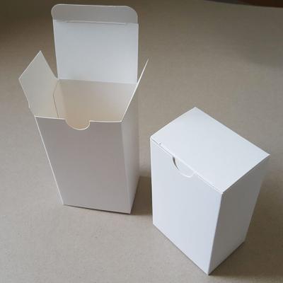 China Custom Recyclable Para Decoracion De Flores Clamshell Gift Box Packaging White Paper Wine Pastry Card Tanning Small Portable Jewelry Box for sale