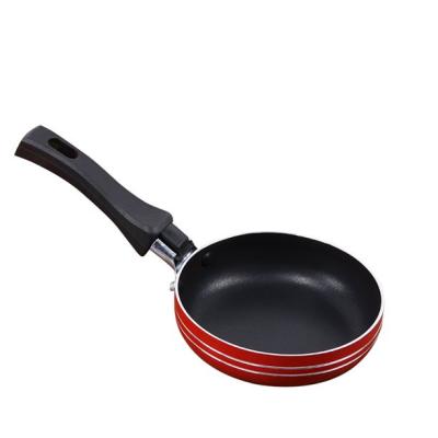 China Sustainable 12cm Round Mini Thick Frying Egg Pan Non-Stick Pancake Fryer for sale