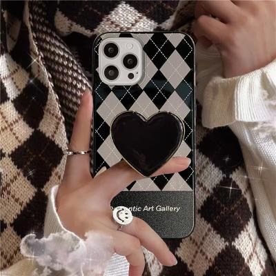 China Retro INS Checkerboard Love Bracket Soft Case For iphone 13 12 11 pro Max XR X XS 7 8 plus cute cheap cover for sale