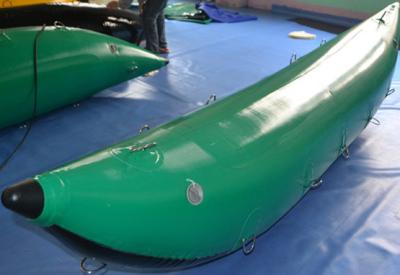 China Customize Green Rigid 0.9mm PVC Inflatable Boat for Adults , CE Approval for sale