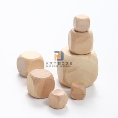 China Round Cornered OEM Wooden Cube Wood Dice Square Blocks for crafts making for sale