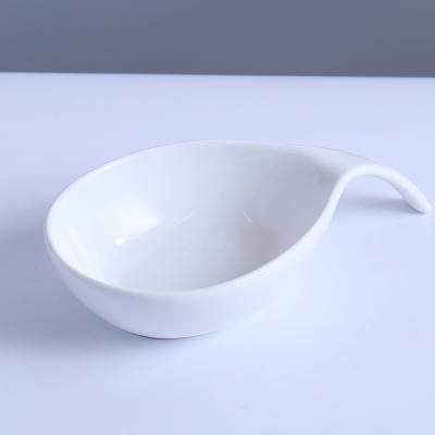 China Sustainable Boat Shape Porcelain Super White Sauce Dish Customized Ceramic Serving Bowl With Handle for sale