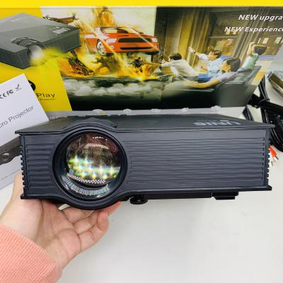 China Newest Cheap Built-in 4K Internet Radio Smart Mobile Android LED Wifi Portable Projector for sale