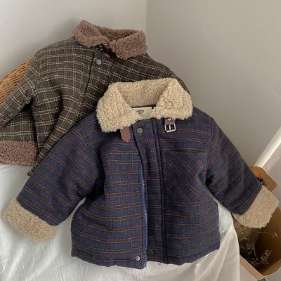 China Anti-wrinkle boys and girls children's winter jackets autumn and winter version of the girls' plaid woolen jacket. for sale