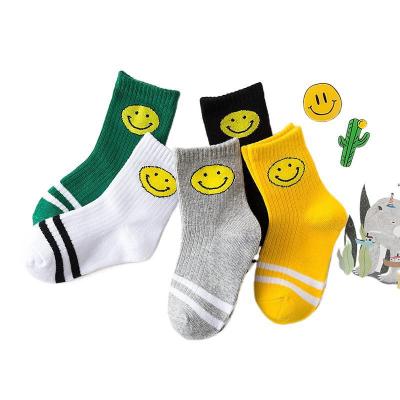 China Sustainable New Baby Children's Cotton Soft Socks Fashion Cute Striped Sports Autumn And Winter Gift Socks for sale