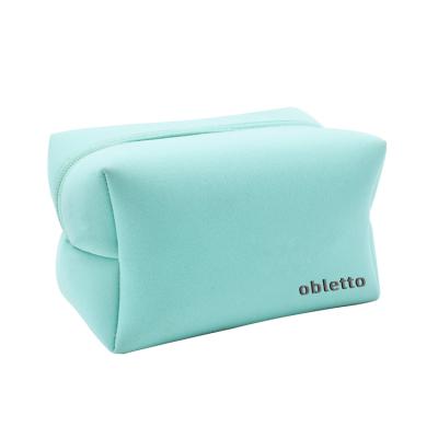 China Fashion Obletto Brand Modern Green Portable Cosmetics Bag Neoprene Material Eco-friendly Makeup Pouch for sale