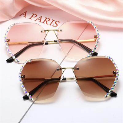 China Luxury Oversized Rimless Women Bling Sun Glass Sunglasses Diamond Sunglasses Vendor Fashion Irregular Eyewear 2020 Kenbo Fashion Sun Glasses for sale