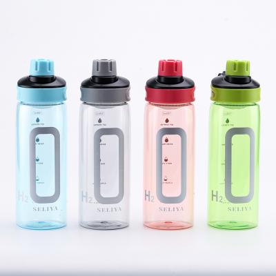 China 700ml Customizable Bulk Viable Drinking Plastic Gym Sports Water Bottle With Lid for sale