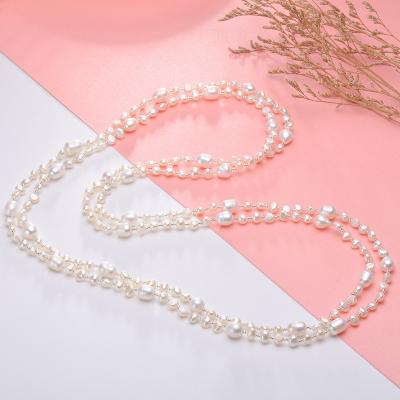 China TRENDY Classic Pearl Sweater Chain For Women Fashion Accessories With Natural Baroque Pearl And Triple-loop Design for sale