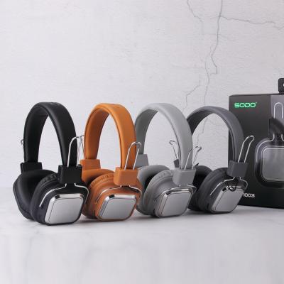 China SD-1003 headband headphones, wireless headphones stereo surround, perfect sound quality experience. Includes headphone bracket for sale