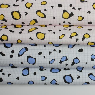 China 100 High Quality Shrink-Resistant Cotton Wrap Pillow Cases Plain Dyed Print Fabric for sale