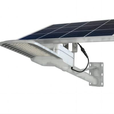 China Rural Road GIENCO Popular solar street lights solar led waterproof 100w 200w for redential road for sale