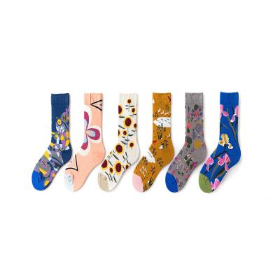 China Hot Sale QUICK DRY White Pattern Fashion Thermal Socks Mens Full Tube Happy Socks for sale