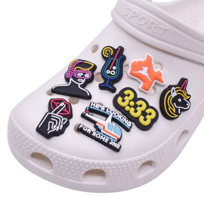 China Shoe Decoration Charms Shoe Decoration Charms 2022 New Design Good Quality Nice Cheap Shoe Clog Charms Clip Buckle For Kids Gifts Crocs Shoe Charms for sale